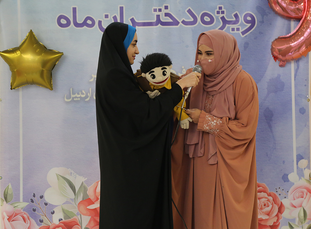 تقدیر از همکاران