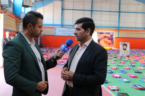 گزارش تصویری – آیین توزیع ۱۴ هزار ۵۰۰ بسته لوازم تحریر بین دانش آموزان کمیته امداد خراسان شمالی- سه 